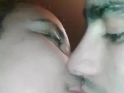 शीना शॉ कट्टर गुदा सेक्स मध्ये